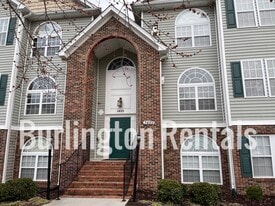 3489 Forestdale Dr in Burlington, NC - Building Photo