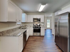 860 Amelia Grove Ln SE in Lawrenceville, GA - Building Photo - Building Photo