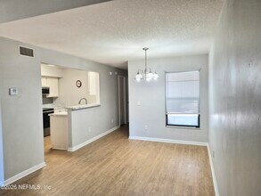 8473 Pineverde Ln in Jacksonville, FL - Building Photo - Building Photo