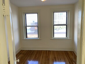 9 Myrtle St, Unit 9 in Boston, MA - Building Photo - Building Photo