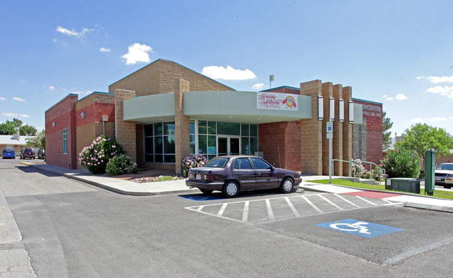 Baines Plaza in El Paso, TX - Building Photo - Building Photo