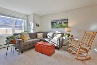 15 Lovell St in Nashua, NH - Building Photo - Building Photo