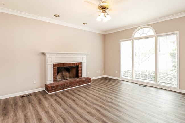 309 Pebble Ln in Alabaster, AL - Building Photo - Building Photo