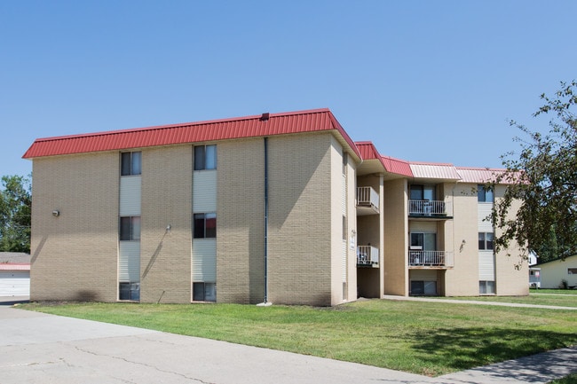 1204 27th Ave S in Moorhead, MN - Building Photo - Building Photo