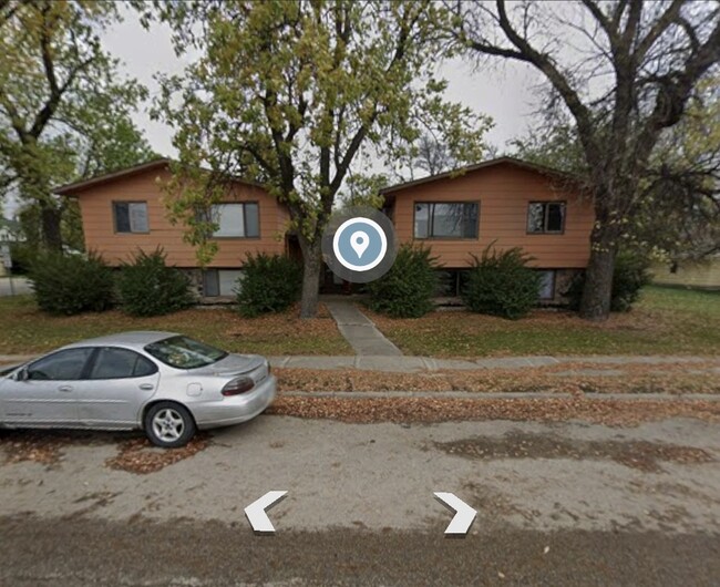 48 2nd Ave NE, Unit 3