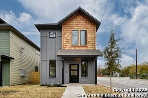 1659 Center St in San Antonio, TX - Building Photo