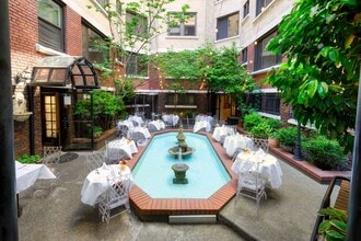 The Humphrey in Seattle, WA - Foto de edificio - Building Photo
