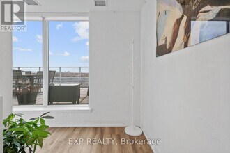 25 Baseball Pl in Toronto, ON - Building Photo - Building Photo