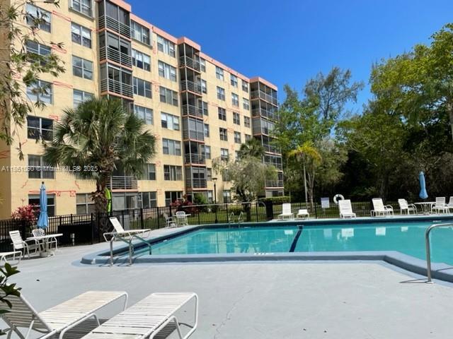 property at 17890 W Dixie Hwy