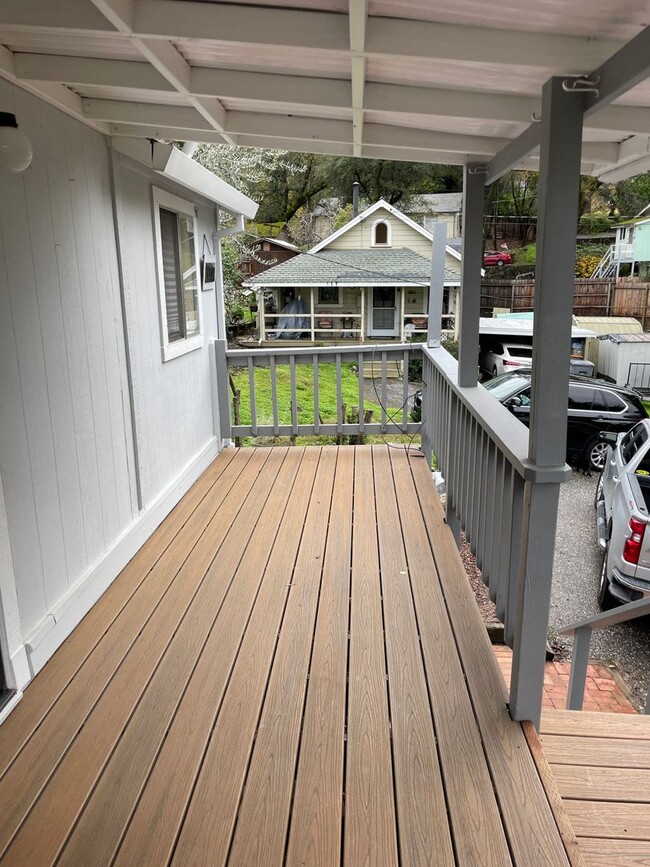 181 Tennis Way in Auburn, CA - Building Photo - Building Photo