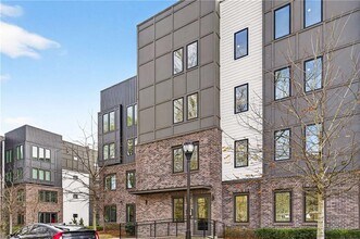 377 Grant Cir SE in Atlanta, GA - Building Photo - Building Photo