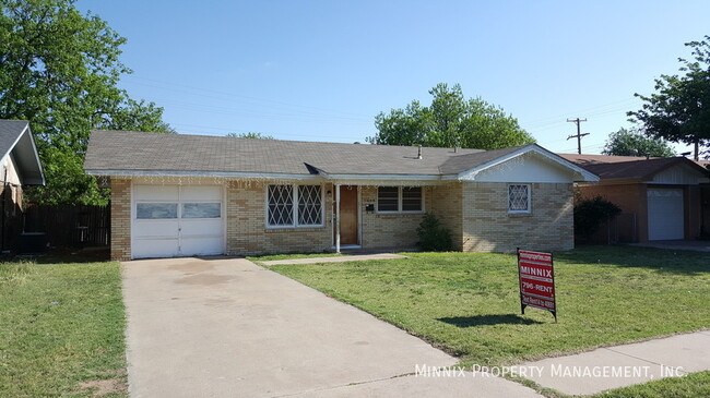 5408 6th St in Lubbock, TX - Foto de edificio - Building Photo