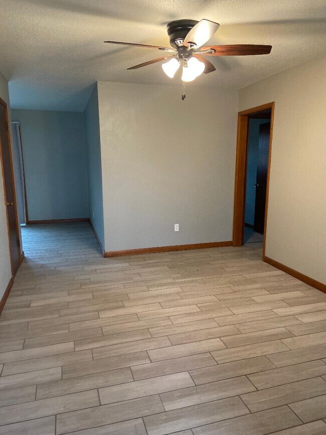 1506 Canterbury St in Norman, OK - Building Photo - Building Photo