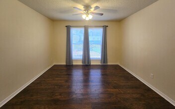 316 Egan Dr in Crestview, FL - Building Photo - Building Photo