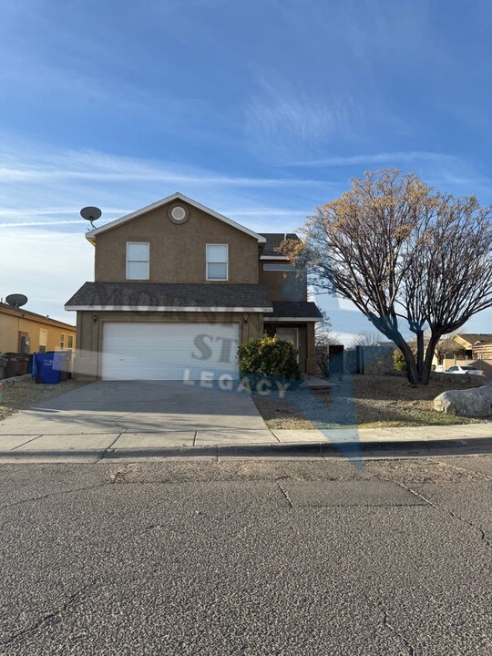 4970 Bosworth Rd in Las Cruces, NM - Building Photo