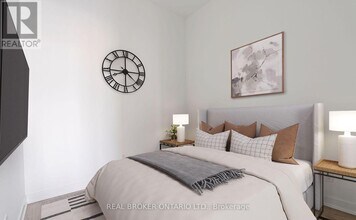 8188 Yonge St in Vaughan, ON - Building Photo - Building Photo