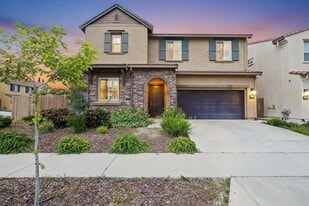 101 Lily Bay Cir in Sacramento, CA - Building Photo