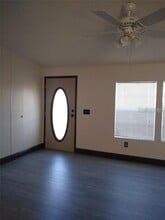 5819 Coventry Dr in Tampa, FL - Building Photo - Building Photo