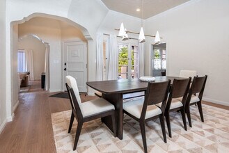 8900 Wilshire Blvd-Unit -ID1042983P in Beverly Hills, CA - Building Photo - Building Photo