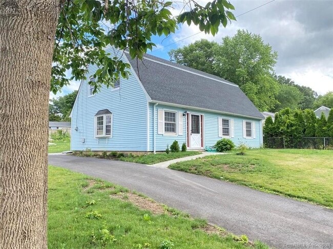 property at 28 Grove Pl
