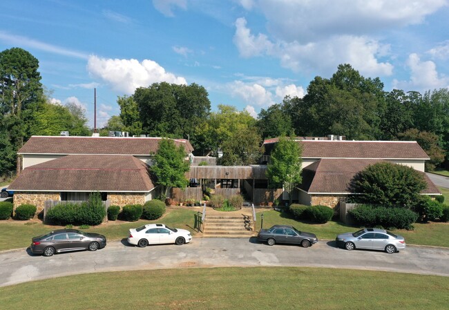 Camara Apartments in Decatur, AL - Building Photo - Building Photo