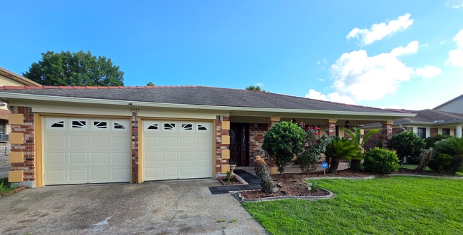 2117 Titan St in Harvey, LA - Building Photo - Building Photo