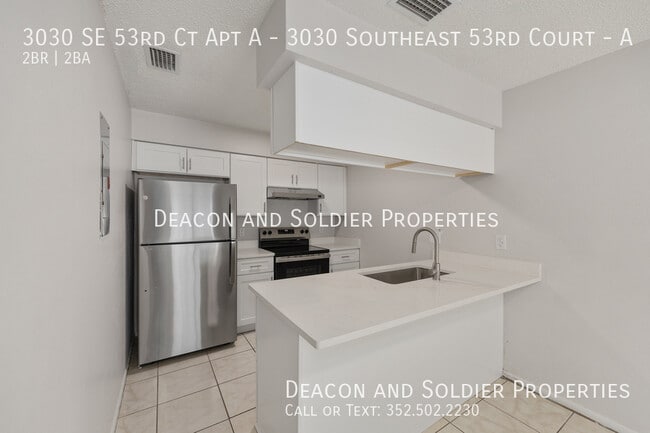 property at 3030 SE 53rd Ct