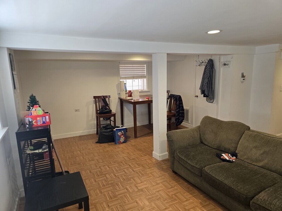 2845 N Ashland Ave in Chicago, IL - Building Photo