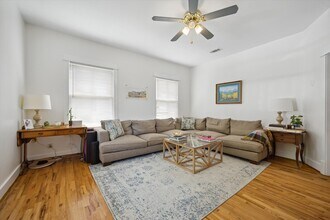 1541 Ashland St, Unit 1 in Houston, TX - Building Photo - Building Photo