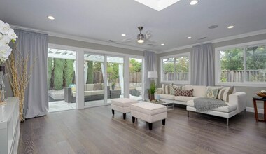 10086 La Paz Ave in San Ramon, CA - Foto de edificio - Building Photo