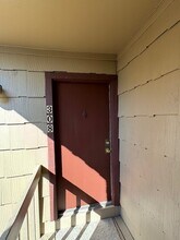 9101 Country Creek St in Houston, TX - Building Photo - Building Photo