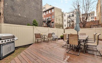 120 Willow Ave in Hoboken, NJ - Building Photo - Building Photo