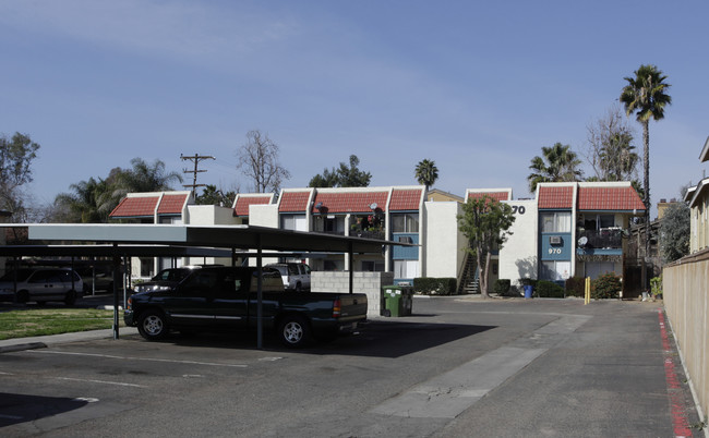 Hidden Villas Apartments in Escondido, CA - Building Photo - Building Photo