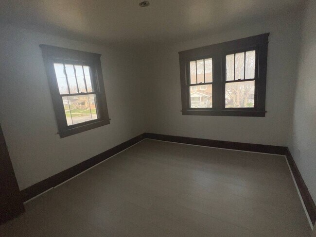 1055 W 12th St in Lorain, OH - Building Photo - Building Photo