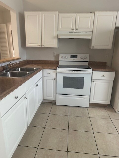 2511 NW 56th Ave in Lauderhill, FL - Building Photo