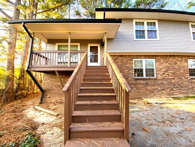 property at 739 S Germantown Cir
