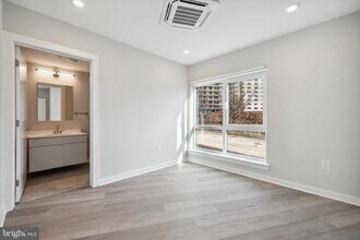 3449 Scotts Ln in Philadelphia, PA - Building Photo - Building Photo