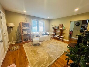 7 Rice St, Unit 1 in Brookline, MA - Building Photo - Building Photo