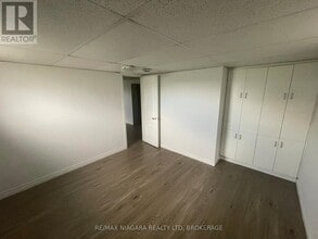 144 Wellington St in Welland, ON - Building Photo - Building Photo