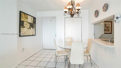 80 S Shore Dr in Miami Beach, FL - Building Photo - Building Photo