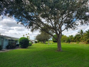 277 W High Point Ct in Delray Beach, FL - Building Photo - Building Photo