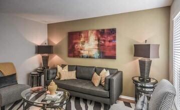 1700 Seaspray Ct in Houston, TX - Building Photo - Building Photo