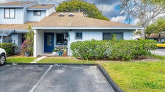 1662 N 14th Terrace in Hollywood, FL - Building Photo