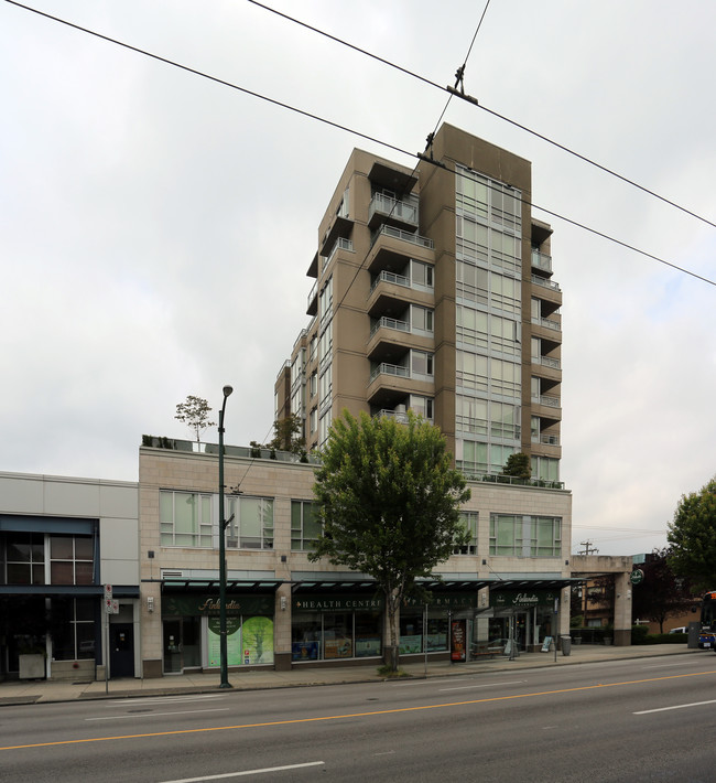 Skyline on Broadway in Vancouver, BC - Building Photo - Building Photo