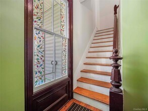 42 Park Ave in Suffern, NY - Building Photo - Building Photo