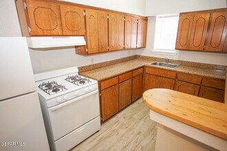 3403 Pershing Dr in El Paso, TX - Building Photo - Building Photo
