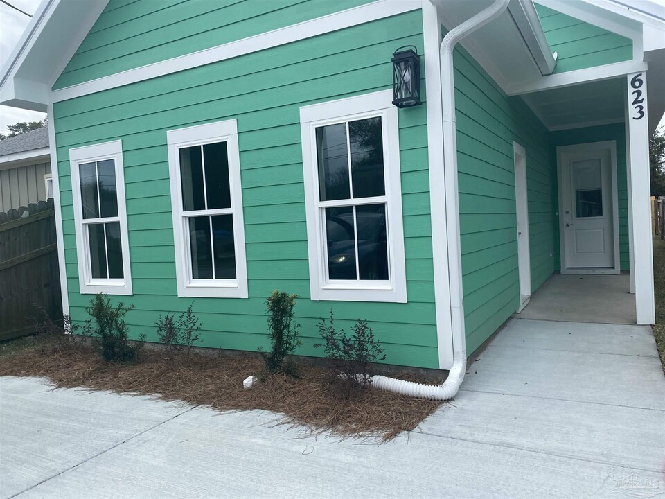 623 S N St in Pensacola, FL - Building Photo