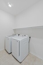 172 Breccia Trl in Liberty Hill, TX - Foto de edificio - Building Photo