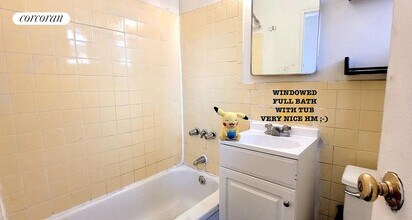 1670 York Ave in New York, NY - Building Photo - Building Photo