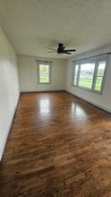 202 Maple St in Simpsonville, KY - Building Photo - Building Photo